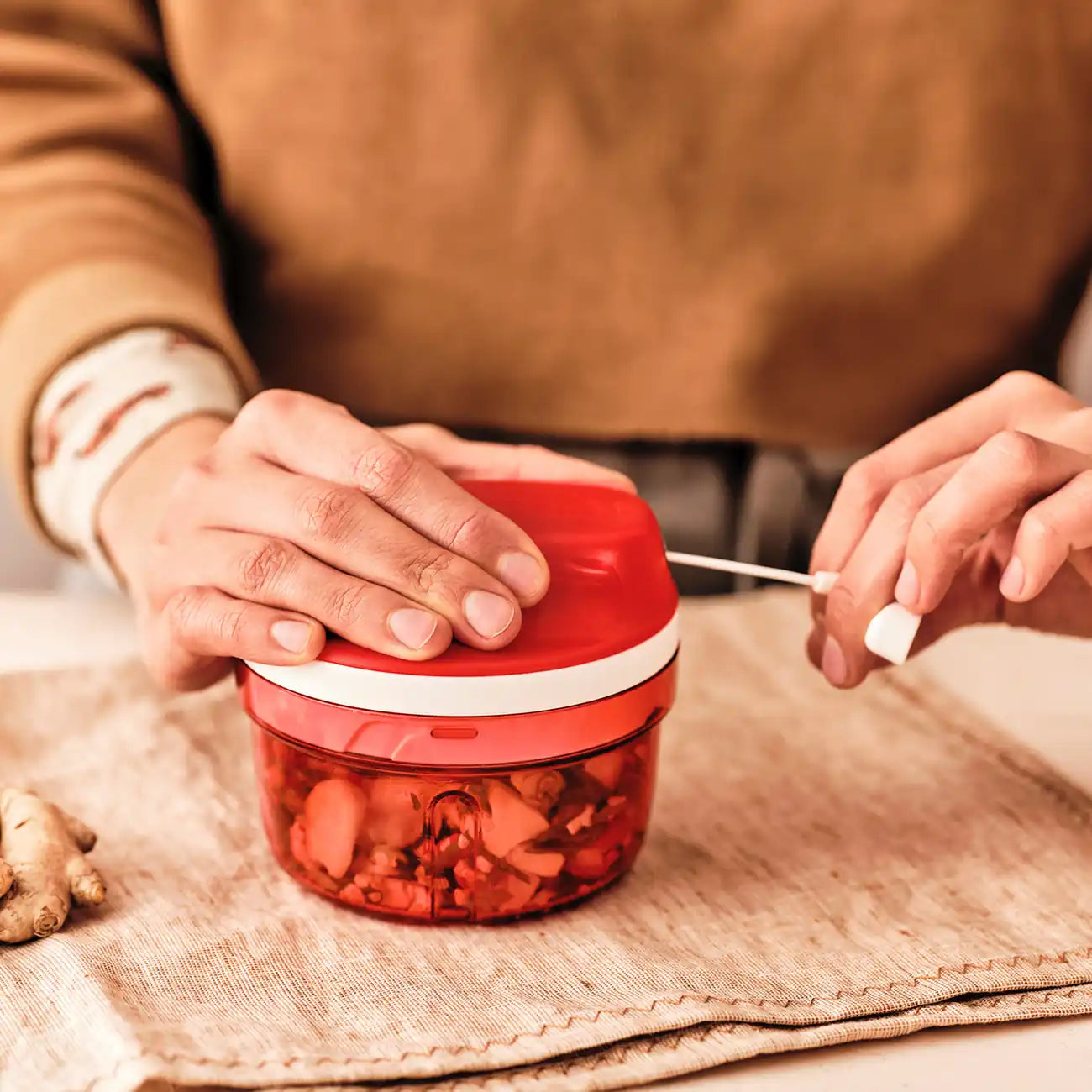 Tupperware Ersatzteil / Zweiteiliges Deckeloberteil Nr. 10067 / SuperSonic Deckel in der Farbe Rot / Hier direkt online kaufen