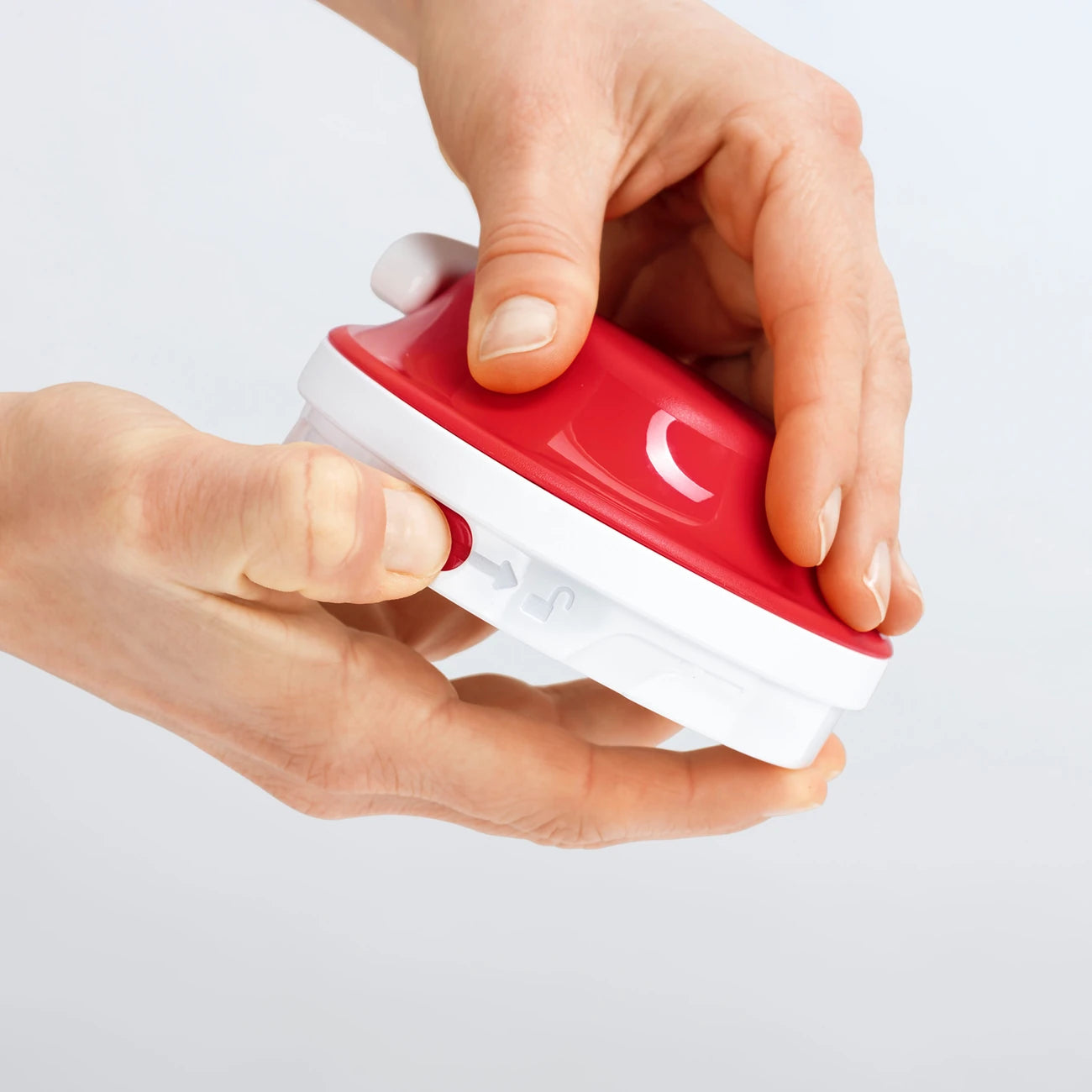 Tupperware Ersatzteil / Zweiteiliges Deckeloberteil Nr. 10067 / SuperSonic Deckel in der Farbe Rot / Hier direkt online kaufen