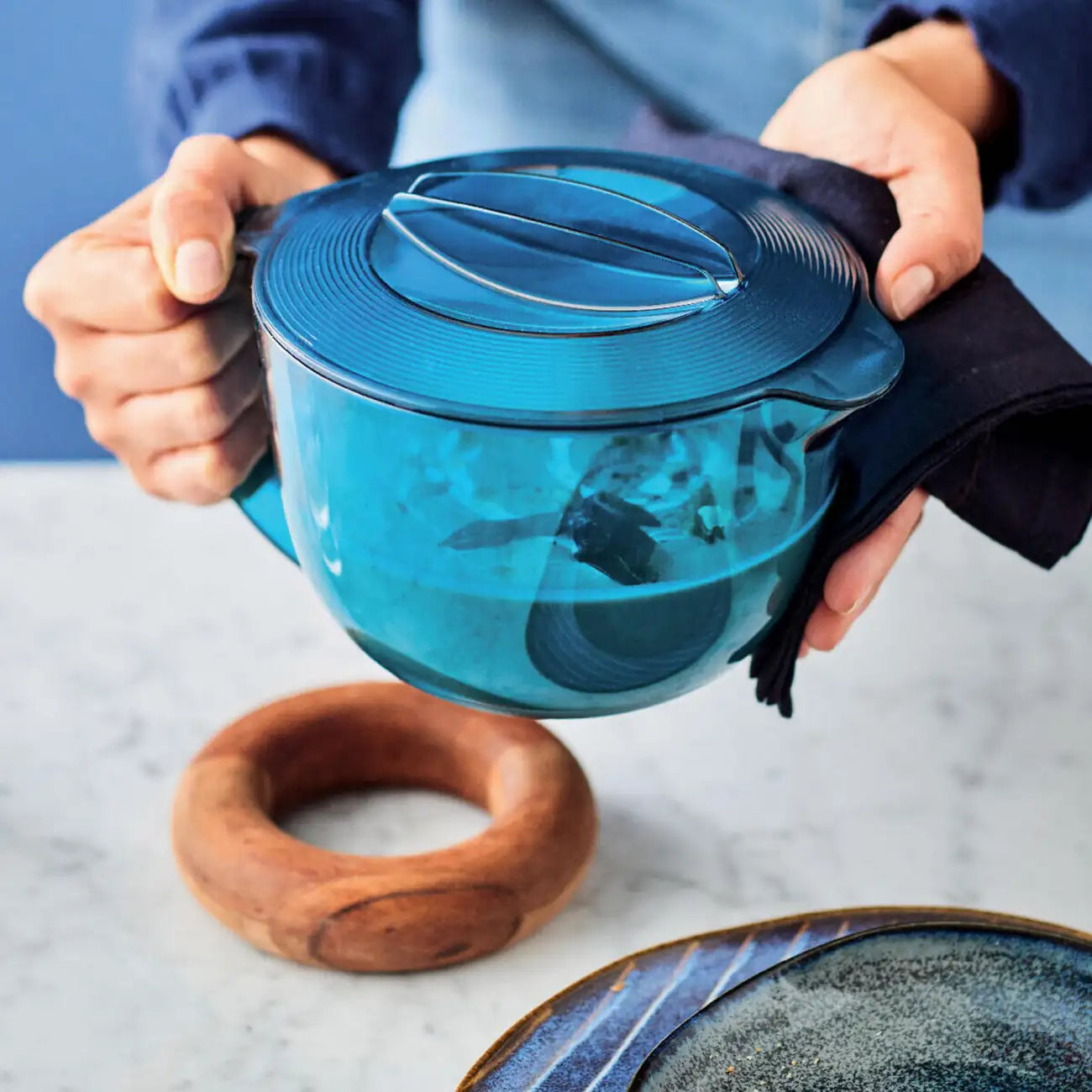 Tupperware MicroCook 1-l-Kanne Mikrowellen Kanne, ideal zum Mikrowellengaren, Zubereiten und servieren von Suppen, Pudding oder Kartoffeln