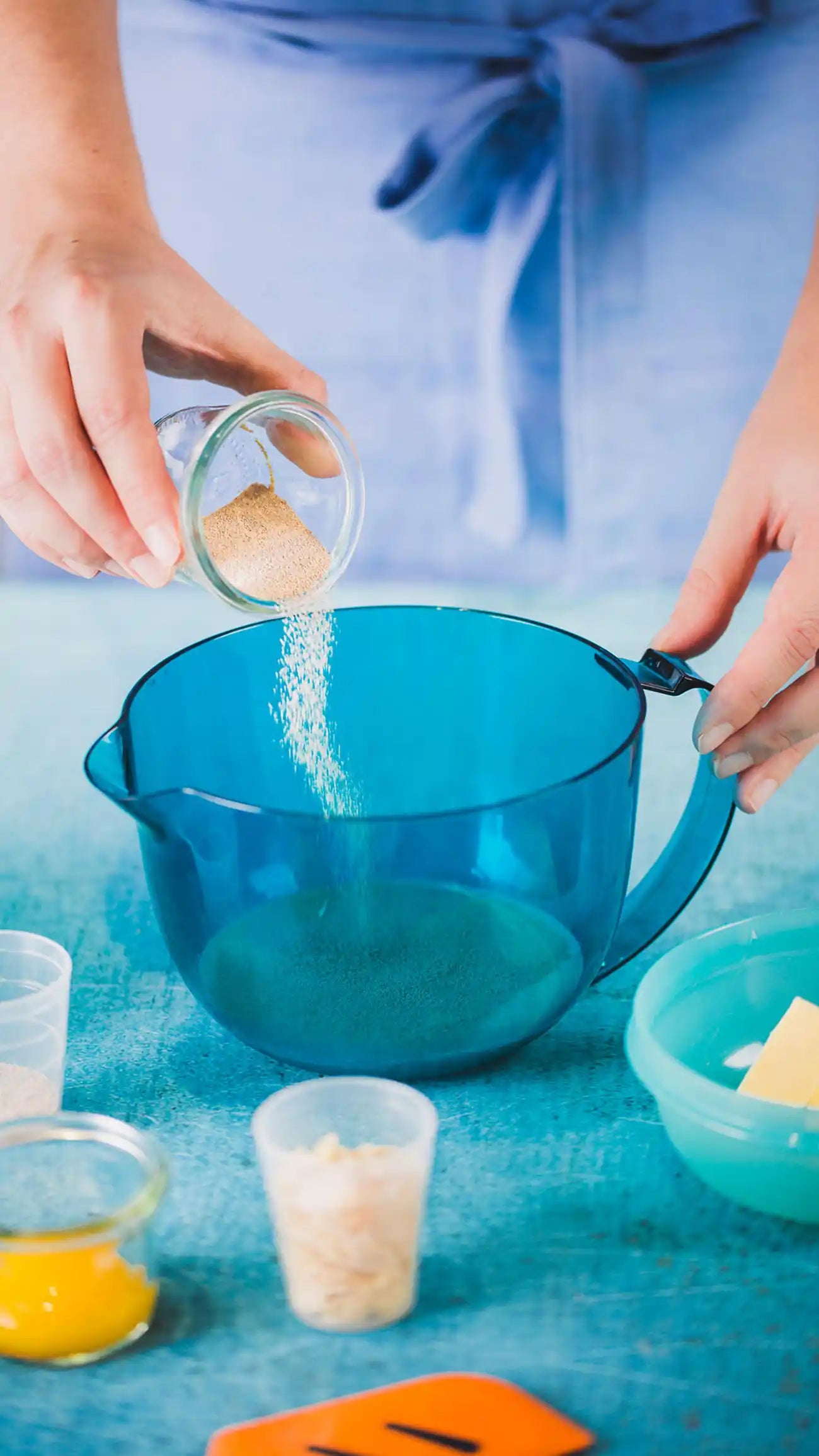 Tupperware MicroCook 1-l-Kanne Mikrowellen Kanne, ideal zum Mikrowellengaren, Zubereiten und servieren von Suppen, Pudding oder Kartoffeln