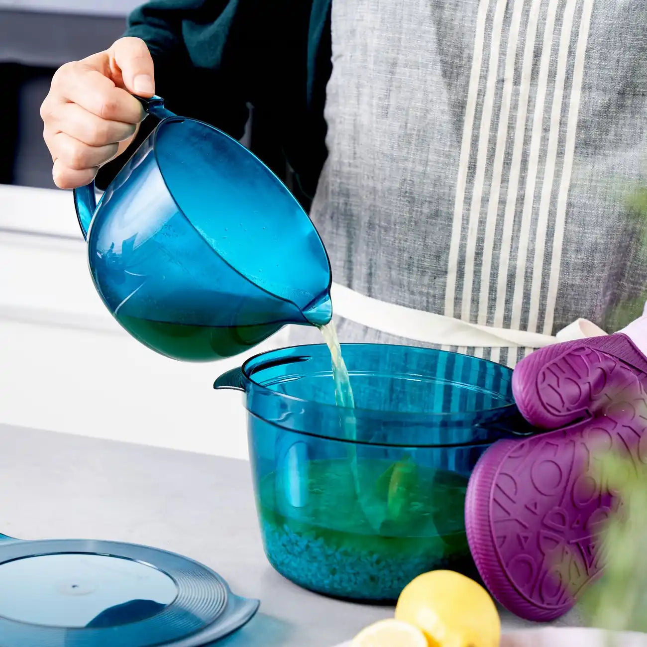 Tupperware MicroCook 1-l-Kanne Mikrowellen Kanne, ideal zum Mikrowellengaren, Zubereiten und servieren von Suppen, Pudding oder Kartoffeln