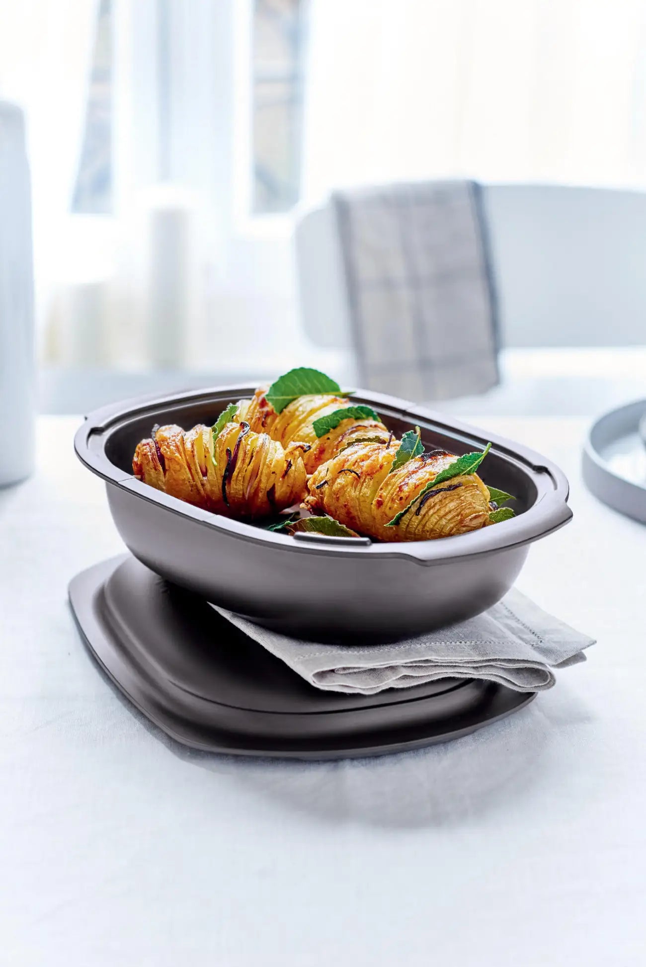 UltraPro Auflaufform von der Marke Tupperware / für Backofen und Mikrowelle / auch Kühl und Gefriergeeignet / leichter als Gusseisen / Hier direkt online kaufen
