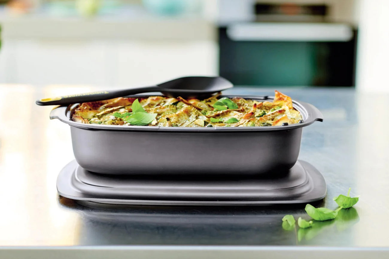 UltraPro 3,3l Auflaufform von der Marke Tupperware / für Backofen und Mikrowelle / auch Kühl und Gefriergeeignet / leichter als Gusseisen / Hier direkt online kaufen