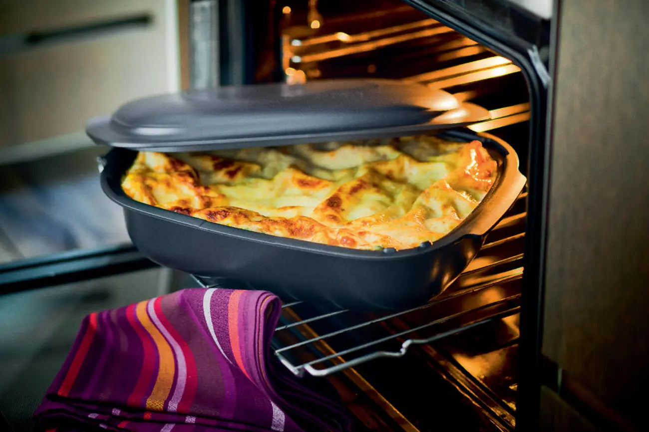 UltraPro 3,3l Auflaufform von der Marke Tupperware / für Backofen und Mikrowelle / auch Kühl und Gefriergeeignet / leichter als Gusseisen / Hier direkt online kaufen