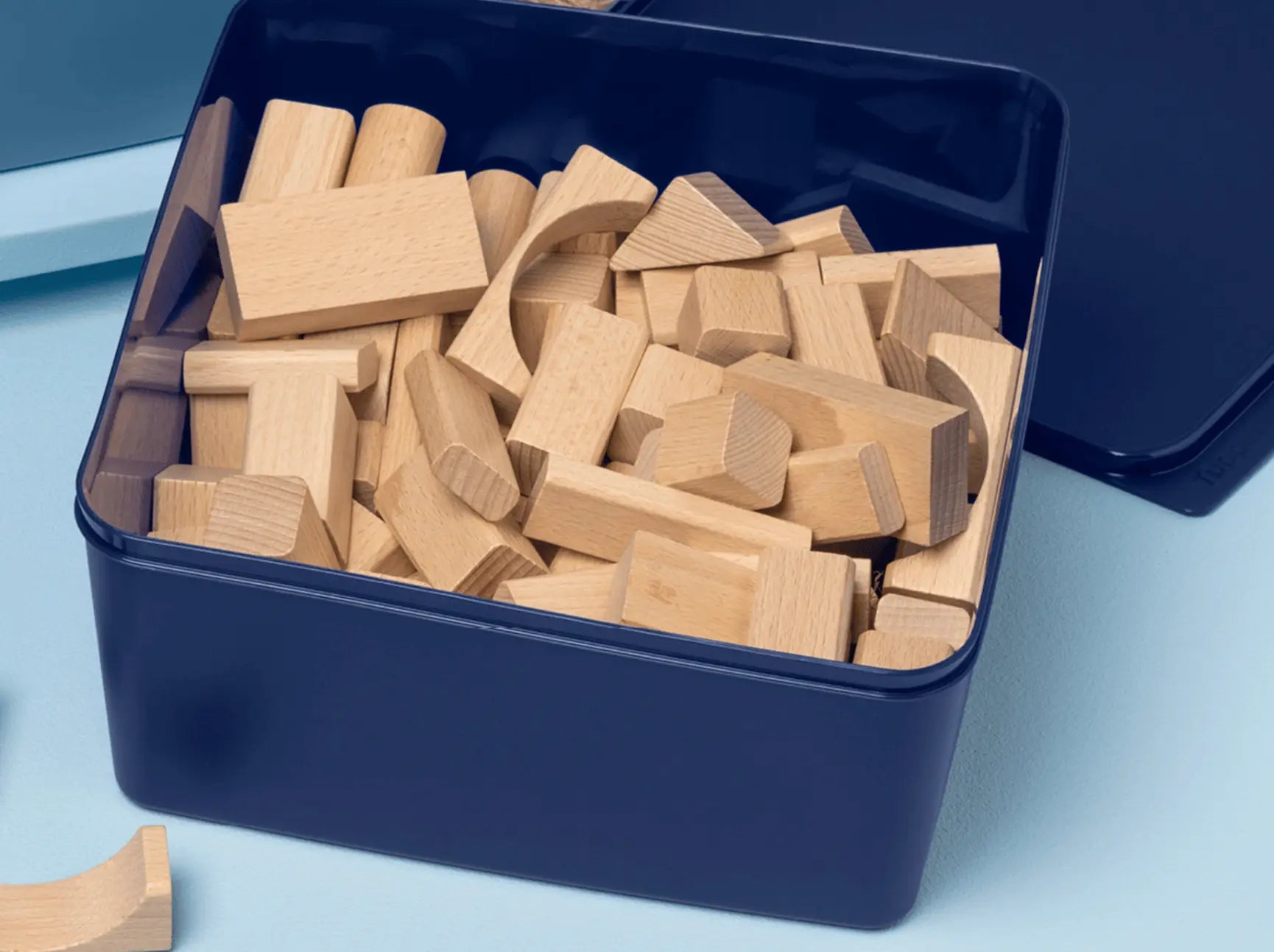 BasicLine Voratsbehälter von der Marke Tupperware / Vorrats- und Aufbewahrungsbehälter / mit Praktischer Lasche zum Öffnen / Hier direkt online kaufen