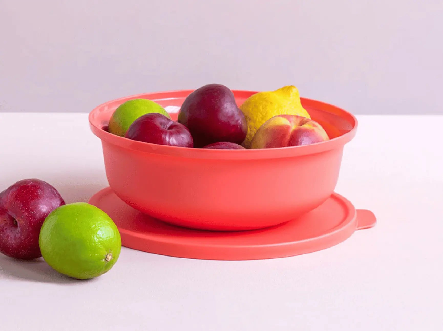 Aloha Servierschale von der Marke Tupperware / mit luft- und wasserdichtem Deckel / Ideal fürs Buffet und zum Transportieren / modular Stapelbar / Platzsparend ineinander Stapelbar / Servier Schüssel / Hier direkt online kaufen