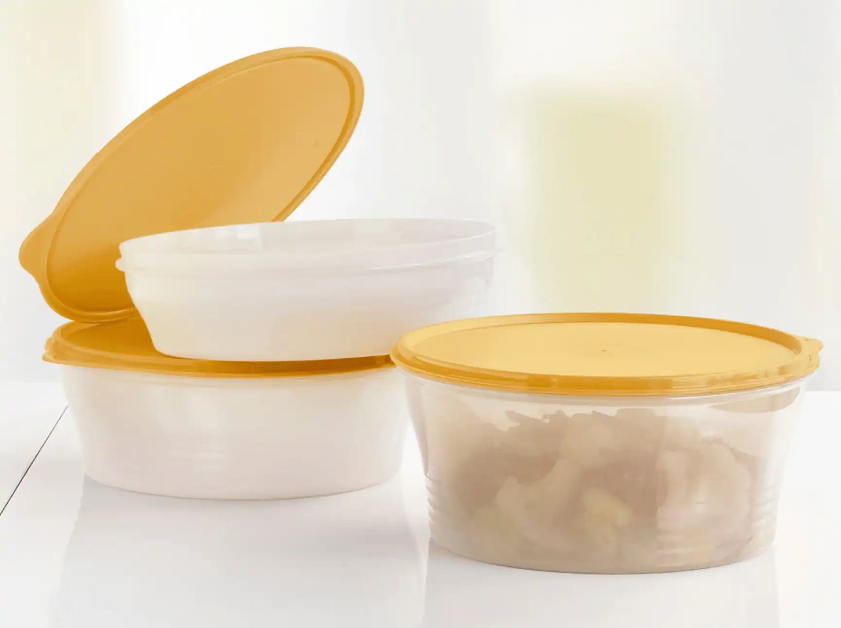 Frische Behälter Classic Set Groß von der Marke Tupperware / 3 Behälter - 1L, 1,4L und 1,9L / Luftdicht und Auslaufsicher / modular Stapelbar / Aufbewahrungsbehälter / leichtes Öffnen dank Großer Lasche am Deckel / Hier direkt online kaufen