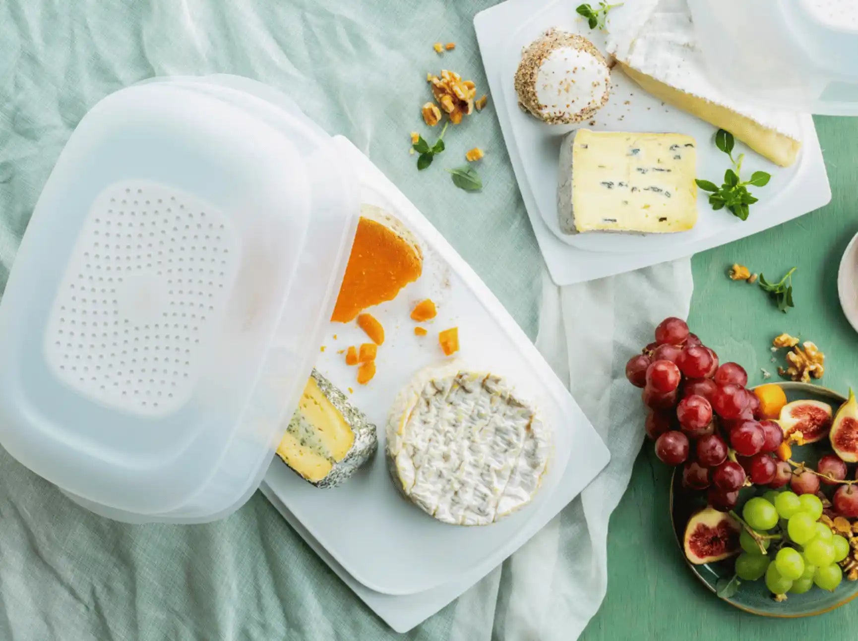 KäseMax mit CondensControl von der Marke Tupperware / Käse wird Optimal im Kühlschrank gelagert / Spülmaschinen geeignet / mit Integrierter Servierplatte / Hier direkt online kaufen