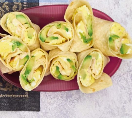 Büro-Burritos mit Käse, Schinken und Avocado