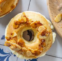 Donut-Törtchen nach Bienenstich-Art