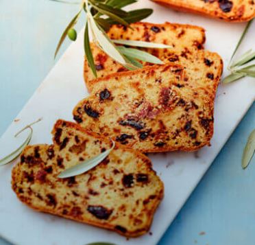 Herzhafter Oliven-Tomaten-Kuchen