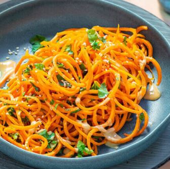 Orientalische Karottenspaghetti