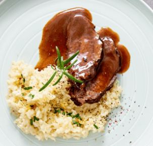 Cremiges Risotto mit Ochsenbäckchen Zartes Festtagsmenü