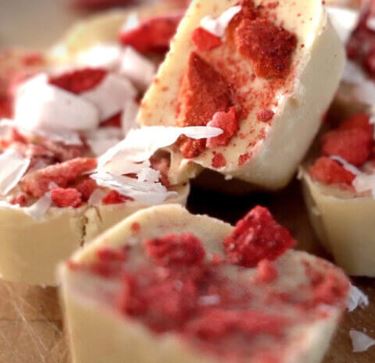 Veganes Valentine's Fudge