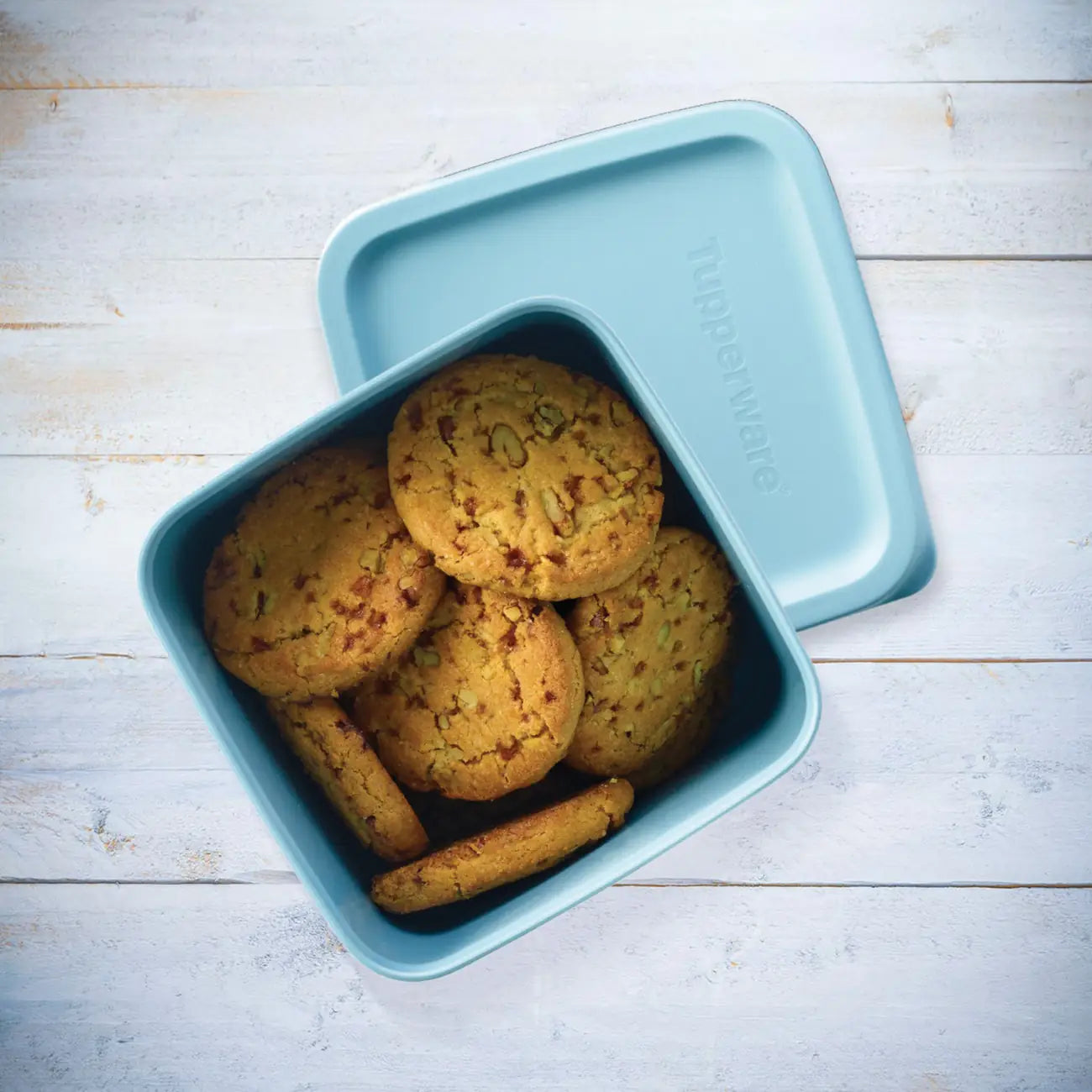 Cubix 1,8L von der Marke Tupperware / in der Farbe Blau / Vorrats- & Aufbewahrungsbehälter / Modular Stapelbar / Ideal geeignet für Trockenlebensmittel / Hier direkt online kaufen