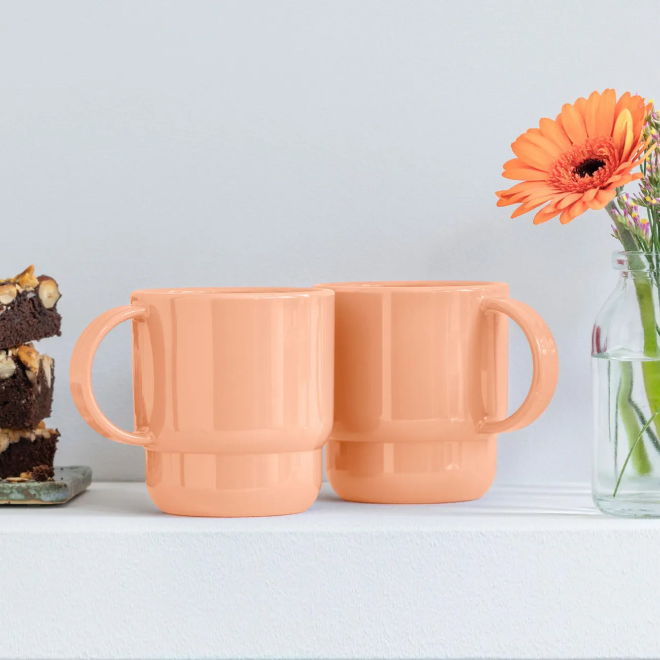 Becher Duo 250ml von der Marke Tupperware / in der Farbe Peach / 2x 250ml Tasse / Stapelbares Becherset / Ideal für Zuhause, Büro oder Unterwegs / Stilvoll und Funktional / Platzsparend verstaubar / Hier direkt online kaufen 