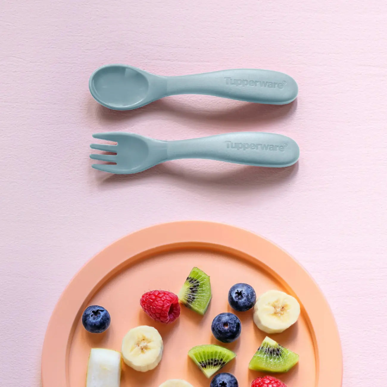 TupperCare Kinderbesteck von der Marke Tupperware / Kinderbesteck Set / einfache Handhabung dank geschwungener Form / hier direkt online kaufen