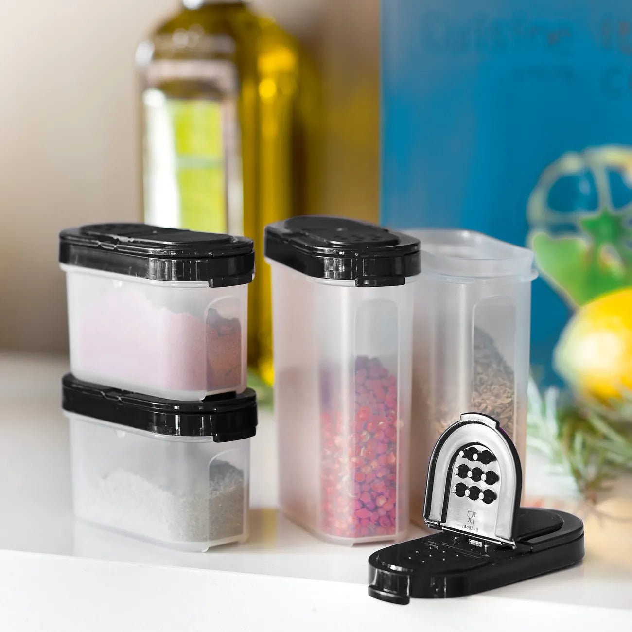 Gewürz - Zwerge 2x 120 ml von der Marke Tupperware / zum Idealen Frischhalten von Gewürzen / modular stapelbarer Gewürz Streuer / dichtschließende Deckel / Deckel mit 2 verschiedenen Streu Klappen / Hier direkt online kaufen