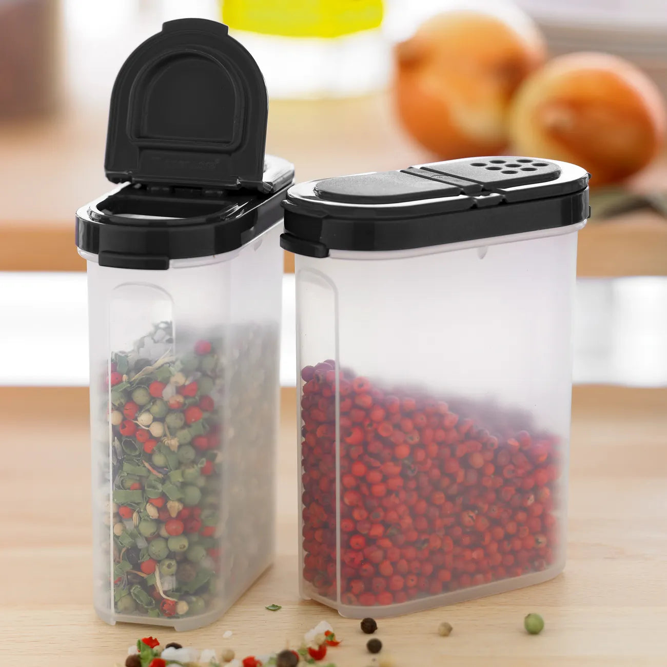 Gewürz-Riesen 2x 270ml von der Marke Tupperware / zum Frischhalten von Kräutern und Gewürzen / Modular Stapelbar / mit zwei verschiedenen Streu Öffnungen / Praktisch & Platzsparend / Hier direkt online kaufen
