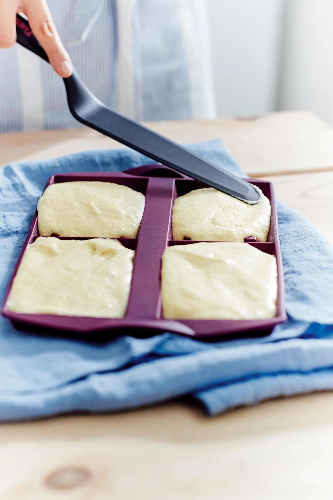 Schmale Palette Griffbereit von der Marke Tupperware / Griffbereit Küchenhelfer / Schmaler Pfannenwender / Hier direkt online kaufen