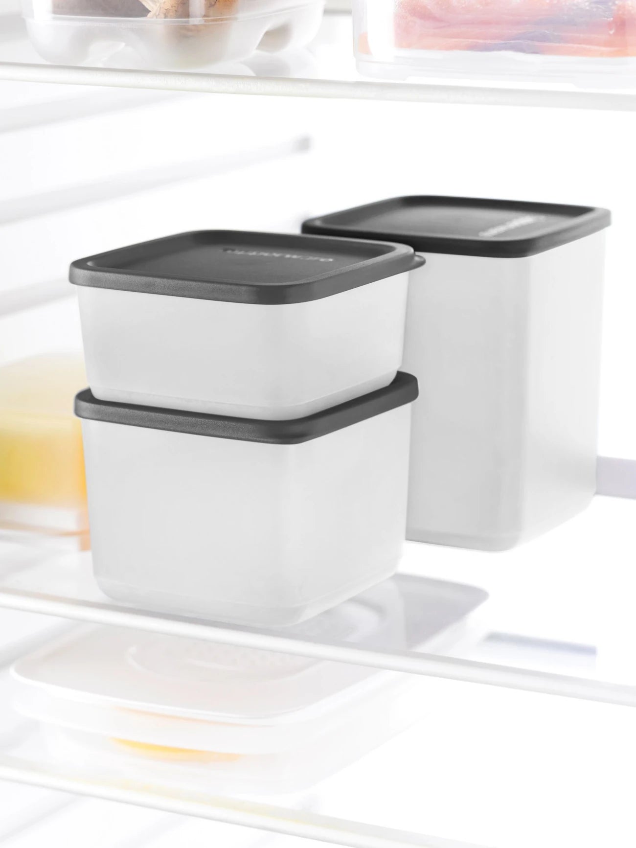 Cubix Quadratisch - Set (6) von der Marke Tupperware / 6 luft & Wasserdichte Behälter / Kühlschrankbehälter / Vorratsbehälter / Stapelbar / Hier direkt online kaufen