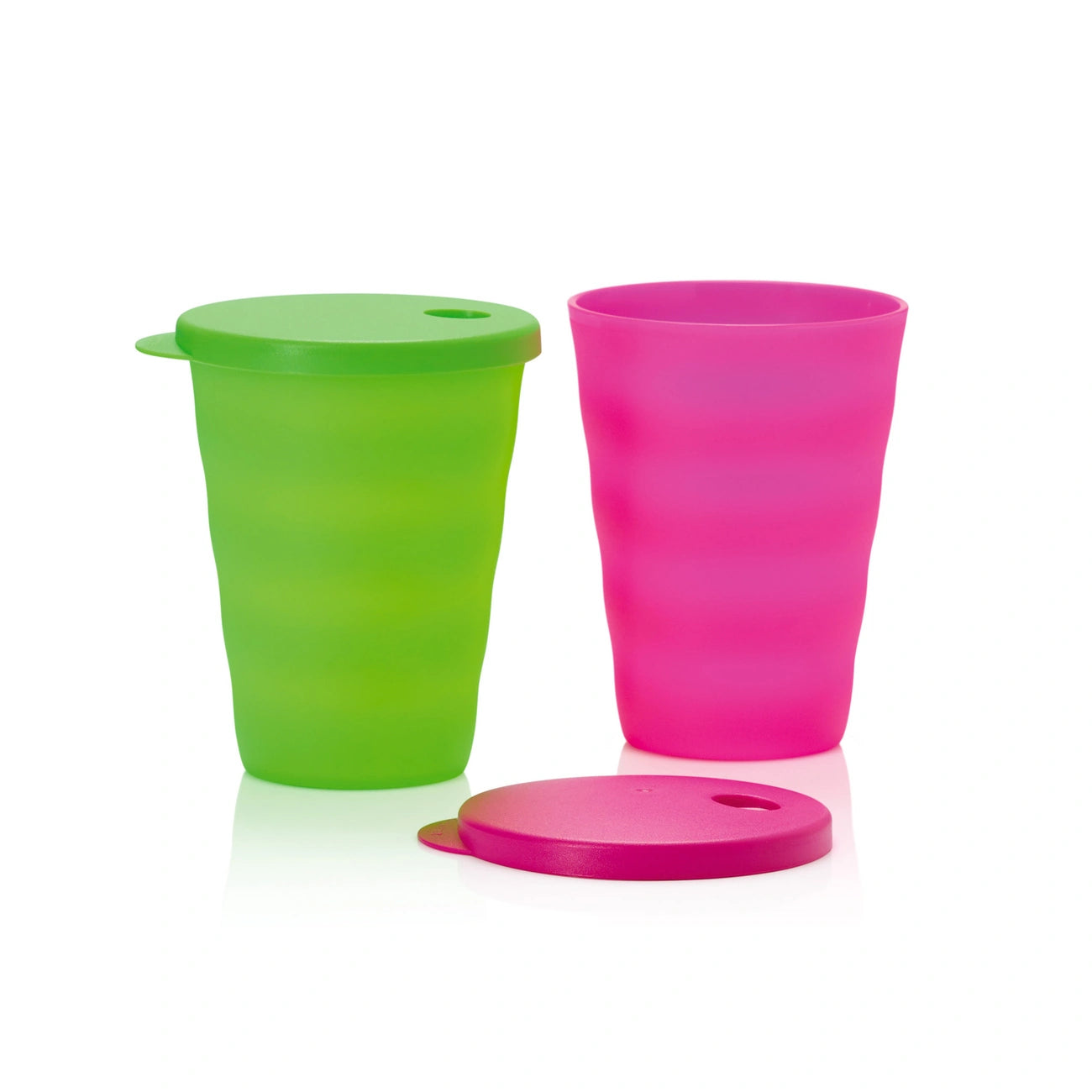 Junge Welle Trinkhalmdeckel von der Marke Tupperware / in der Farbe Gelb / Deckel zum verschließen der Junge Welle Becher / mit praktischer Trinkhalmöffnung / nur der Deckel ohne Becher / hier direkt online kaufen