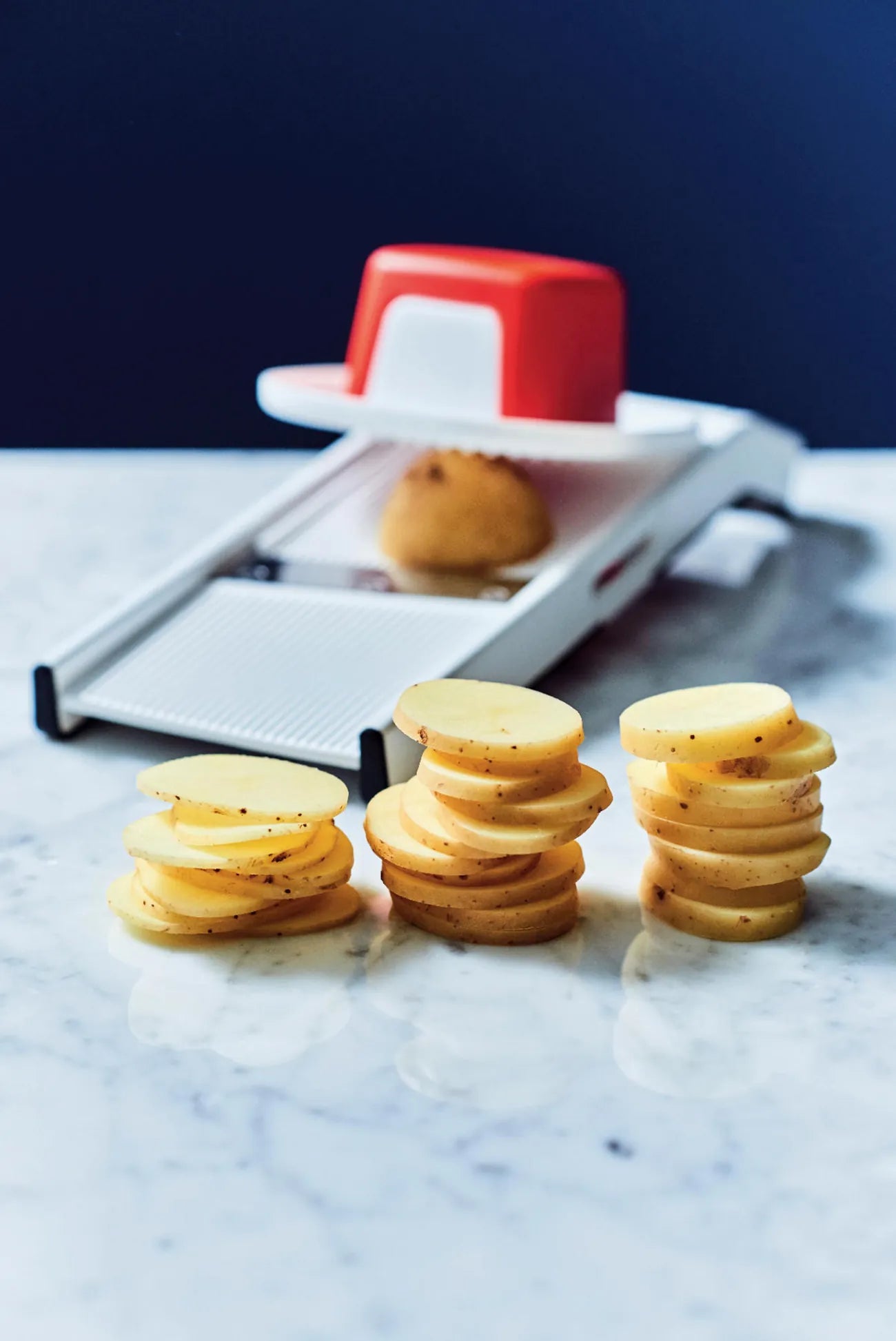 Mandojunior Küchenreibe von der Marke Tupperware / Gemüsehobel / Gemüseschneider / Gemüsereibe / für kleinere Mengen Obst und Gemüse / Hier direkt online kaufen