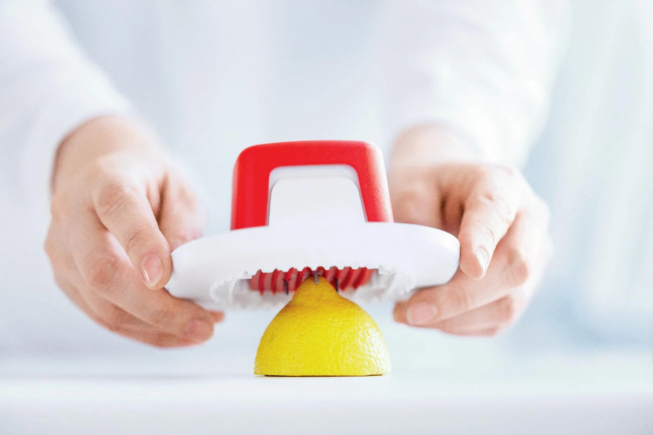 Mandojunior Küchenreibe von der Marke Tupperware / Gemüsehobel / Gemüseschneider / Gemüsereibe / für kleinere Mengen Obst und Gemüse / Hier direkt online kaufen