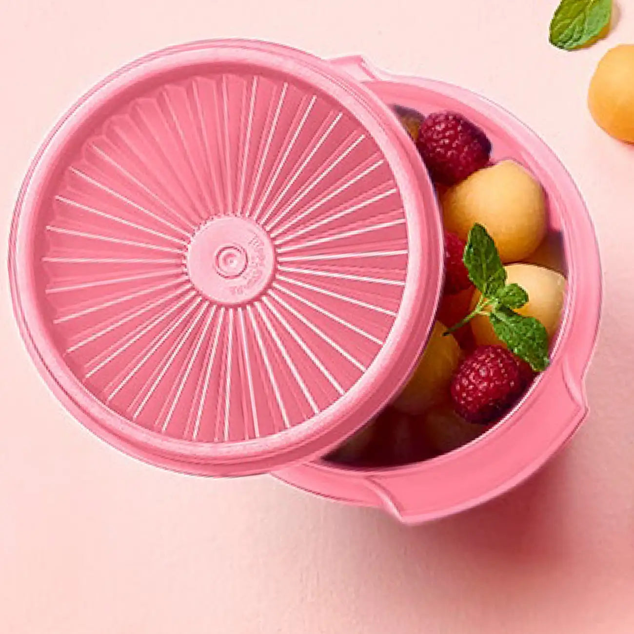 Kleine Sonne 600ml von der Marke Tupperware / in der Farbe Rosa / mit Sonnendeckel / Luft & Wasserdicht / Ideal für kleine Mengen Salt, Soße, Dips und Gebäck / Perfekt für Unterwegs / Aufbewahrungsbehälter / Vorratsbehälter / Hier direkt online kaufen 