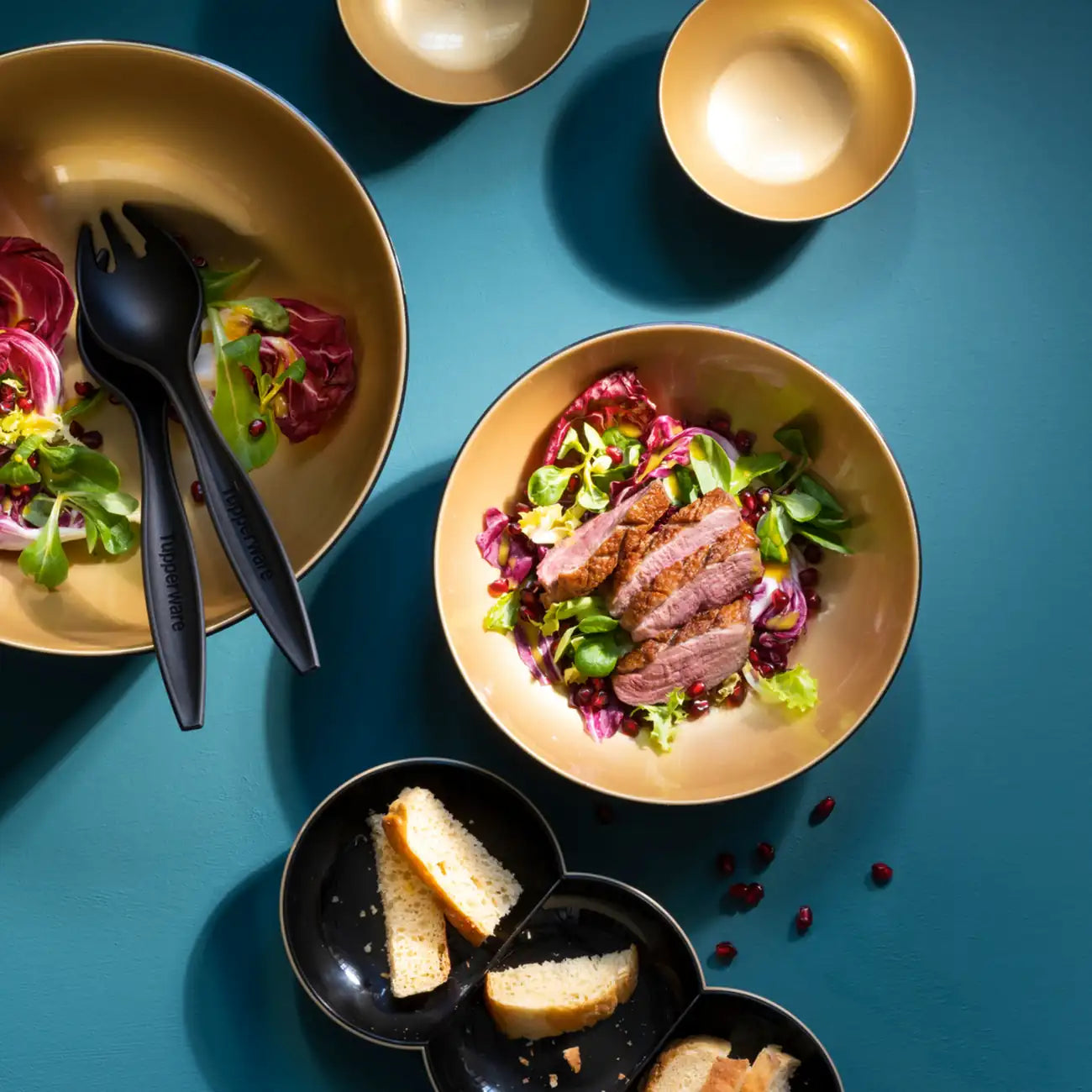 Aloha Servierschale von der Marke Tupperware / mit luft- und wasserdichtem Deckel / Ideal fürs Buffet und zum Transportieren / modular Stapelbar / Platzsparend ineinander Stapelbar / Servier Schüssel / Hier direkt online kaufen