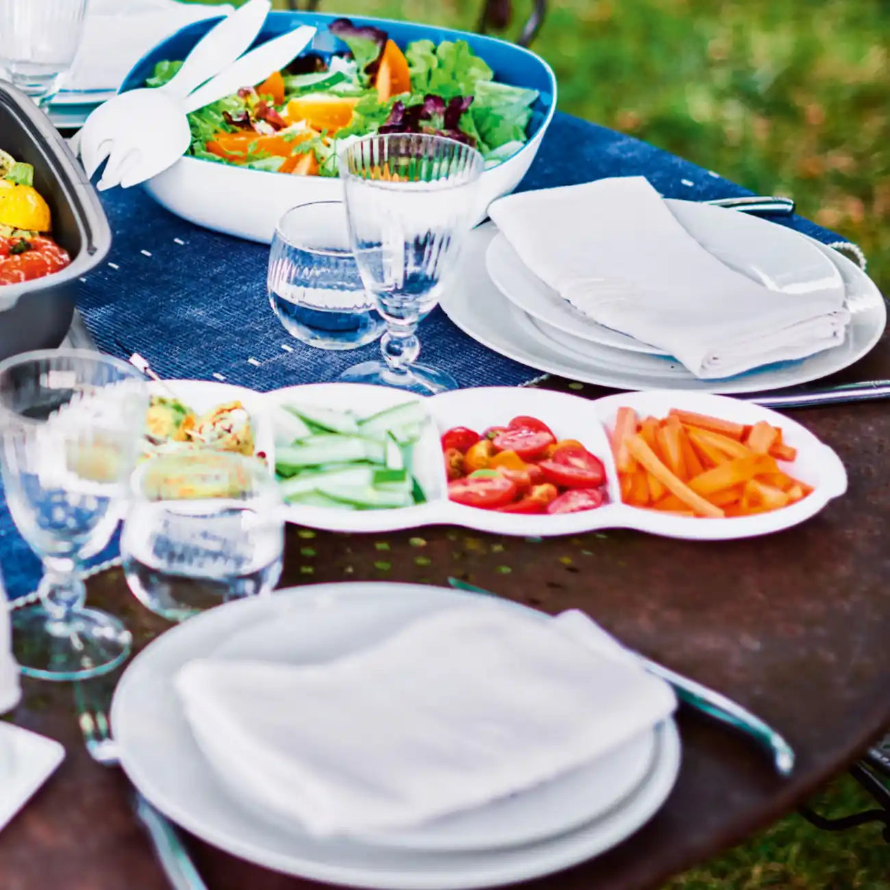 Allegra Servier Top von der Marke Tupperware / Deckel für die Allegra Perle in der Farbe Weiß / Ideal zum Transportieren / Hier direkt online kaufen