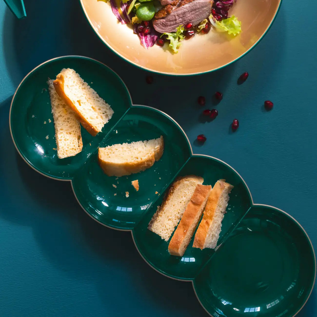 Aloha Servierschale von der Marke Tupperware / mit luft- und wasserdichtem Deckel / Ideal fürs Buffet und zum Transportieren / modular Stapelbar / Platzsparend ineinander Stapelbar / Servier Schüssel / Hier direkt online kaufen