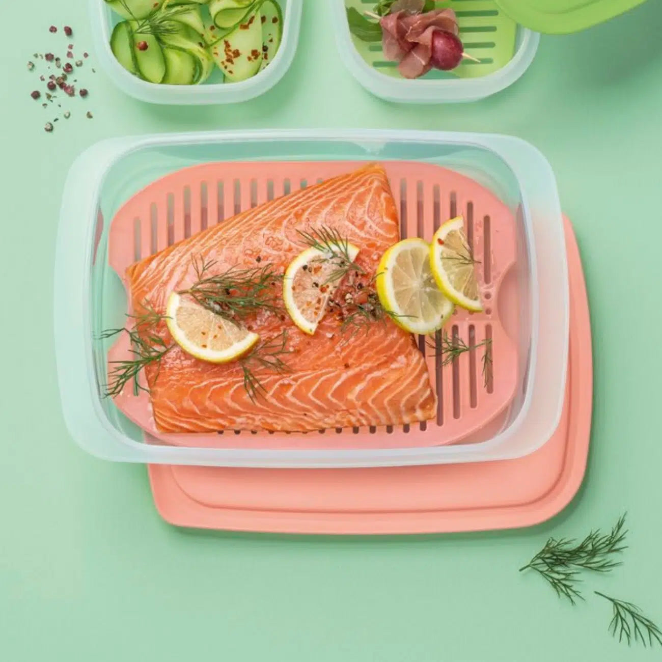 Cool`N Fresh 1,5 L Behälter von der Marke Tupperware / Set besteht aus einem 1,5 L Behälter, einem Verschluss und einem Frischegitter / Lebensmittelbehälter / Frischhaltebehälter / Kühlschrankbehälter / Hier direkt online kaufen