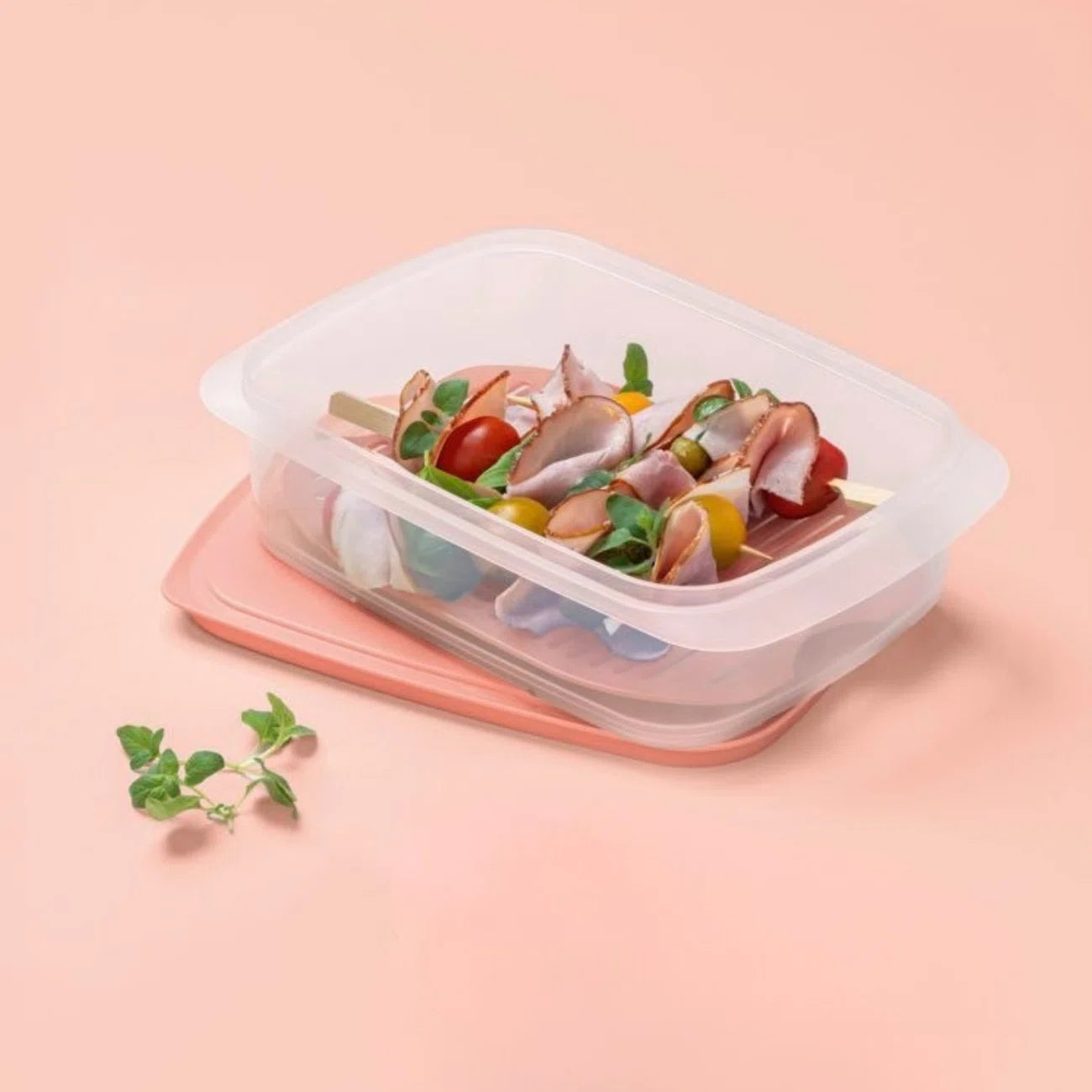 Cool`N Fresh 1,5 L Behälter von der Marke Tupperware / Set besteht aus einem 1,5 L Behälter, einem Verschluss und einem Frischegitter / Lebensmittelbehälter / Frischhaltebehälter / Kühlschrankbehälter / Hier direkt online kaufen