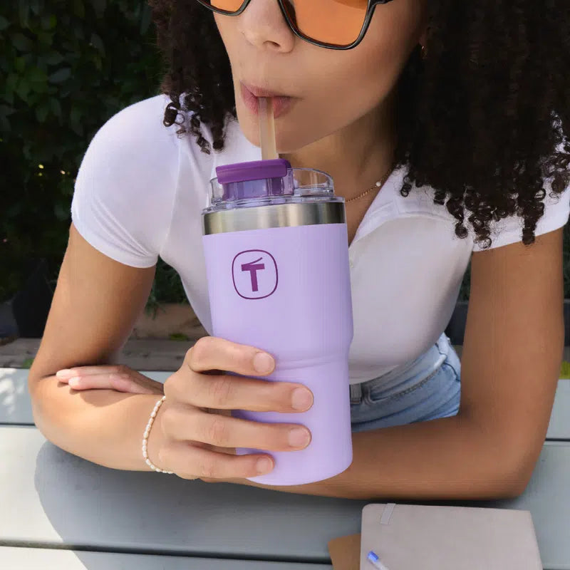 Big T Tumbler von der Marke Tupperware / in der Farbe Lila / Isolierbecher / mit Trinkhalm / Hier direkt online kaufen