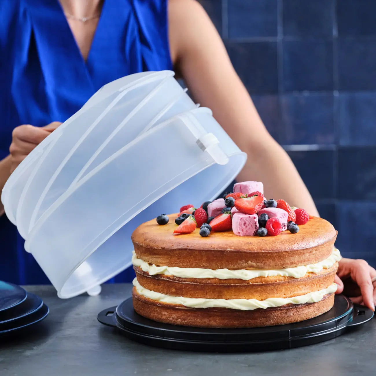 Tupperware Tortentwist Höhenverstellbarer Kuchenbehälter / Ideal zum Transportieren von Kuchen / Tortenbehälter / in 2 Höhen verfügbar / Hier direkt online kaufen