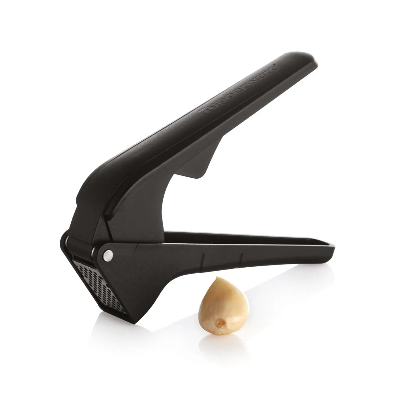 Knoblauchpresse Knobi-Star von der Marke Tupperware / Drei in Eins Küchenwerkzeug / zum Schälen und Pressen von Knoblauch / mit Kräuterentblätterungsfunktion / mit Ergonomischen Griff / Einfach zu Reinigen / Hier direkt online kaufen 