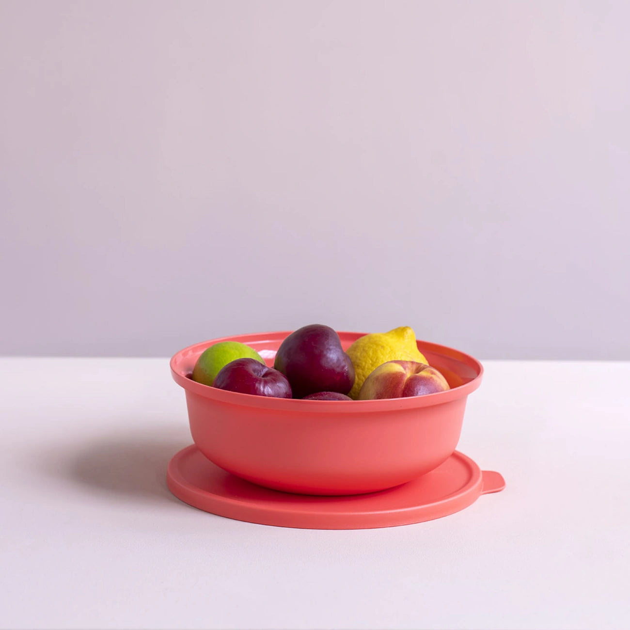 Aloha 2L Rüssel von der Marke Tupperware / Servierschüssel mit Deckel / Stapelbar / Luft & Wasserdicht / Ideal für Salate & Desserts / Transportbehälter / Hier direkt online kaufen  