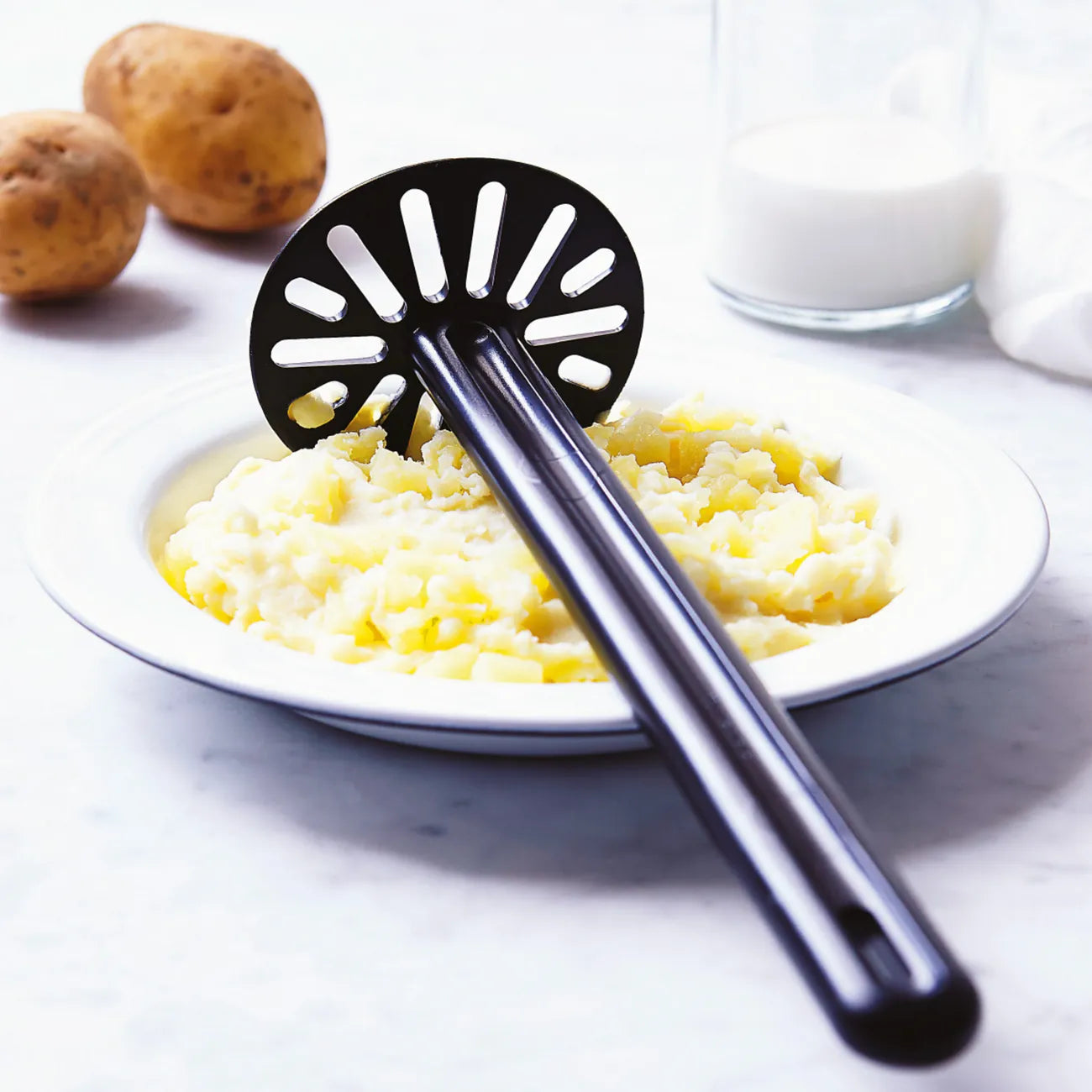 Pürier-Meister von der Marke Tupperware in der Farbe Schwarz / Kartoffelstampfer / Robust & Langlebig / aus Eco+ Material / Hier direkt online kaufen