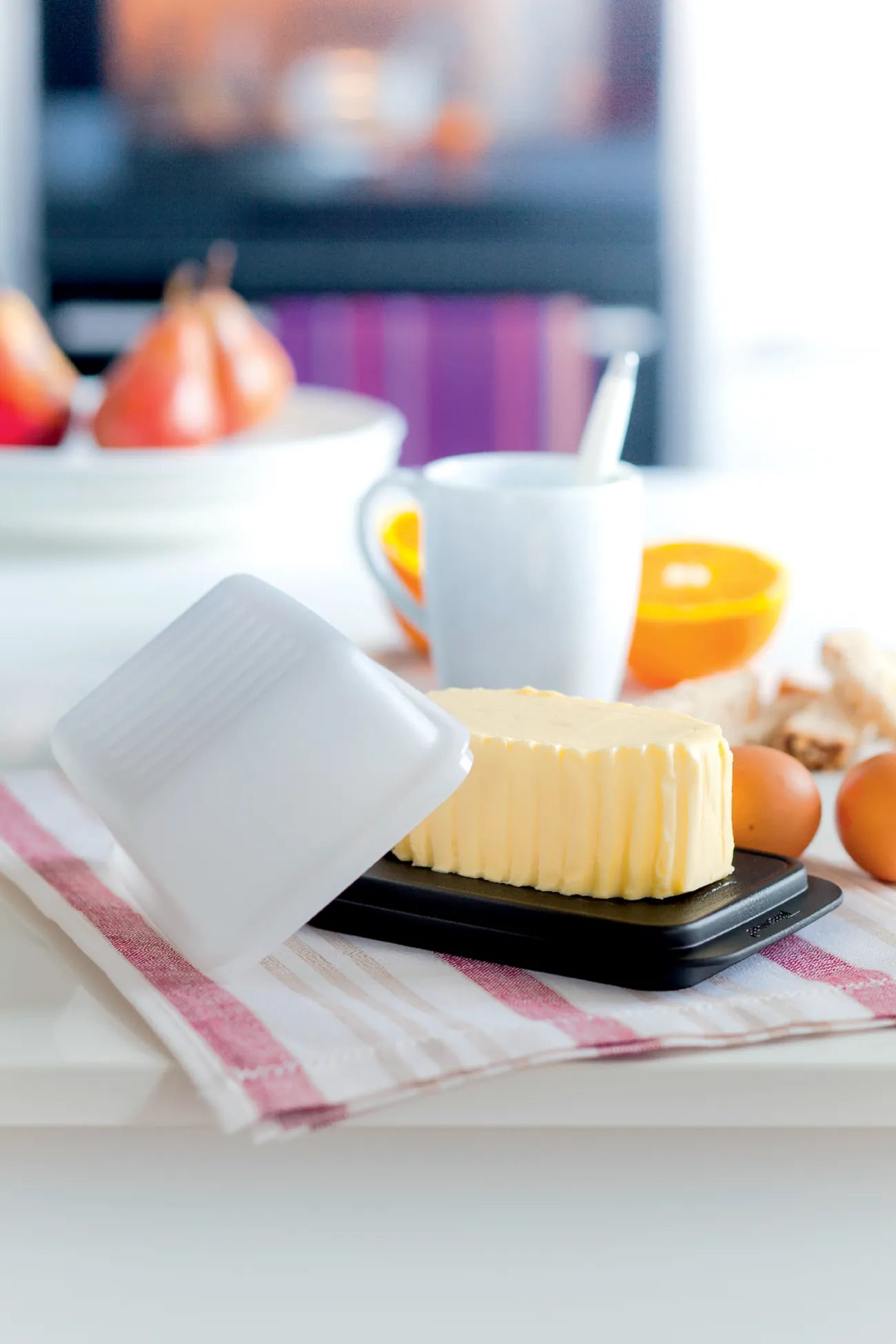 Butterdose schwarz von der Marke Tupperware / Ideal zum Servieren und Aufbewahren von Butter / Aufbewahrungsdose / hier direkt online kaufen