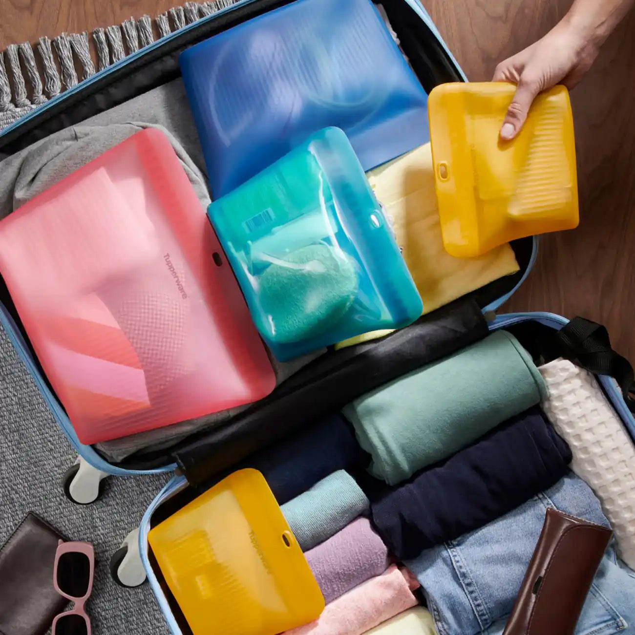 Ultimate Silicone Bag 2,9L von der Marke Tupperware / in der Farbe Pink / Frischhaltebeutel / Gefrierbeutel / Auslaufsicher / Ideal für Unterwegs / Hier direkt online kaufen