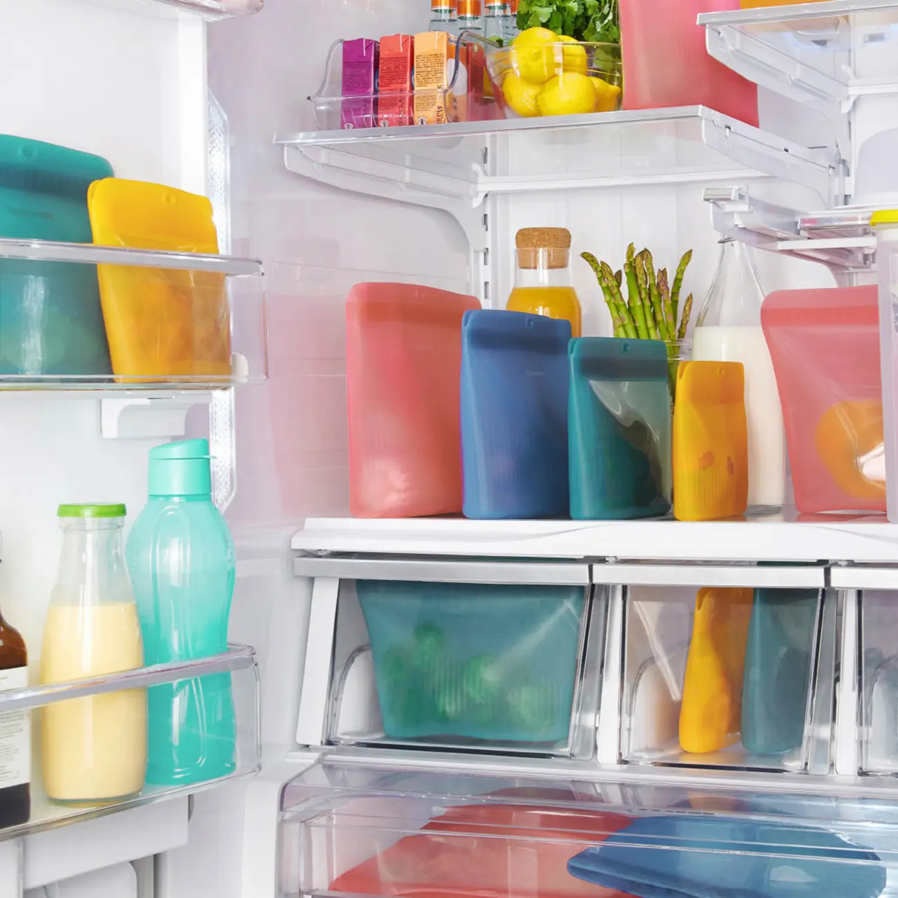 Ultimate Silicone Bag 1,8L von der Marke Tupperware / in der Farbe Dunkelblau / Frischhaltebeutel / Gefrierbeutel / Auslaufsicher / Ideal für Unterwegs / Hier direkt online kaufen