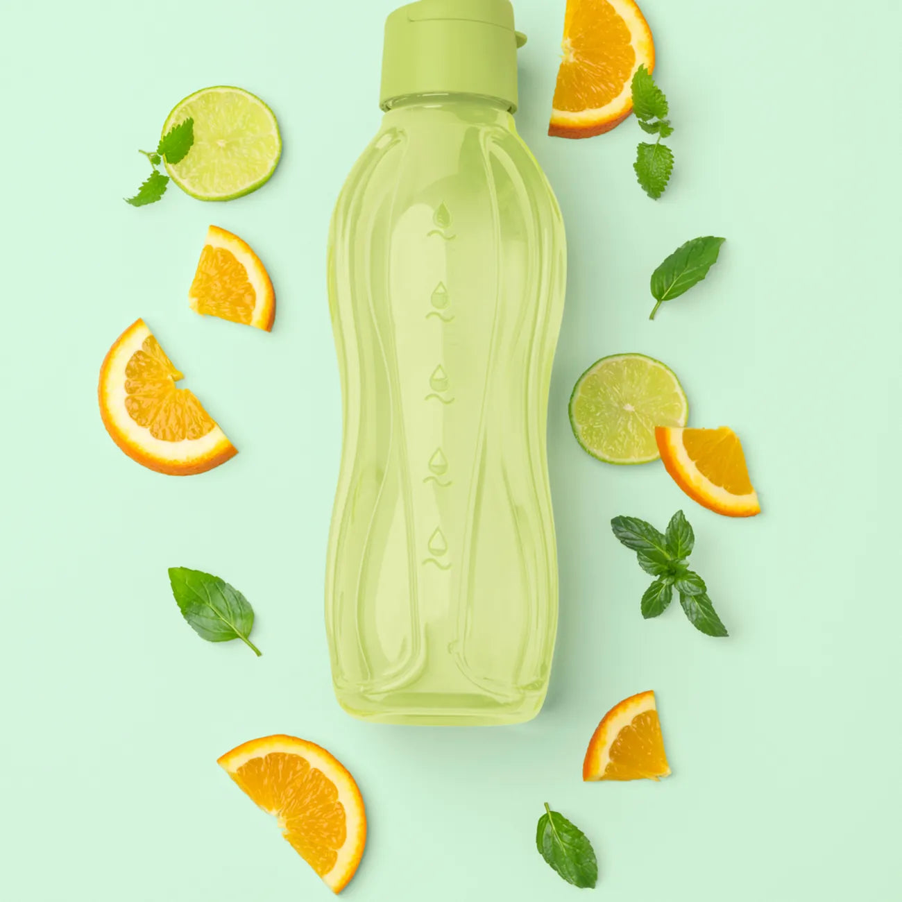 EcoEasy 1L Trinkflasche von der Marke Tupperware / in der Farbe Grün / Trinkflasche für Unterwegs / Ideal für Picknick, Mittagspause oder Wandertag / Hier direkt online kaufen