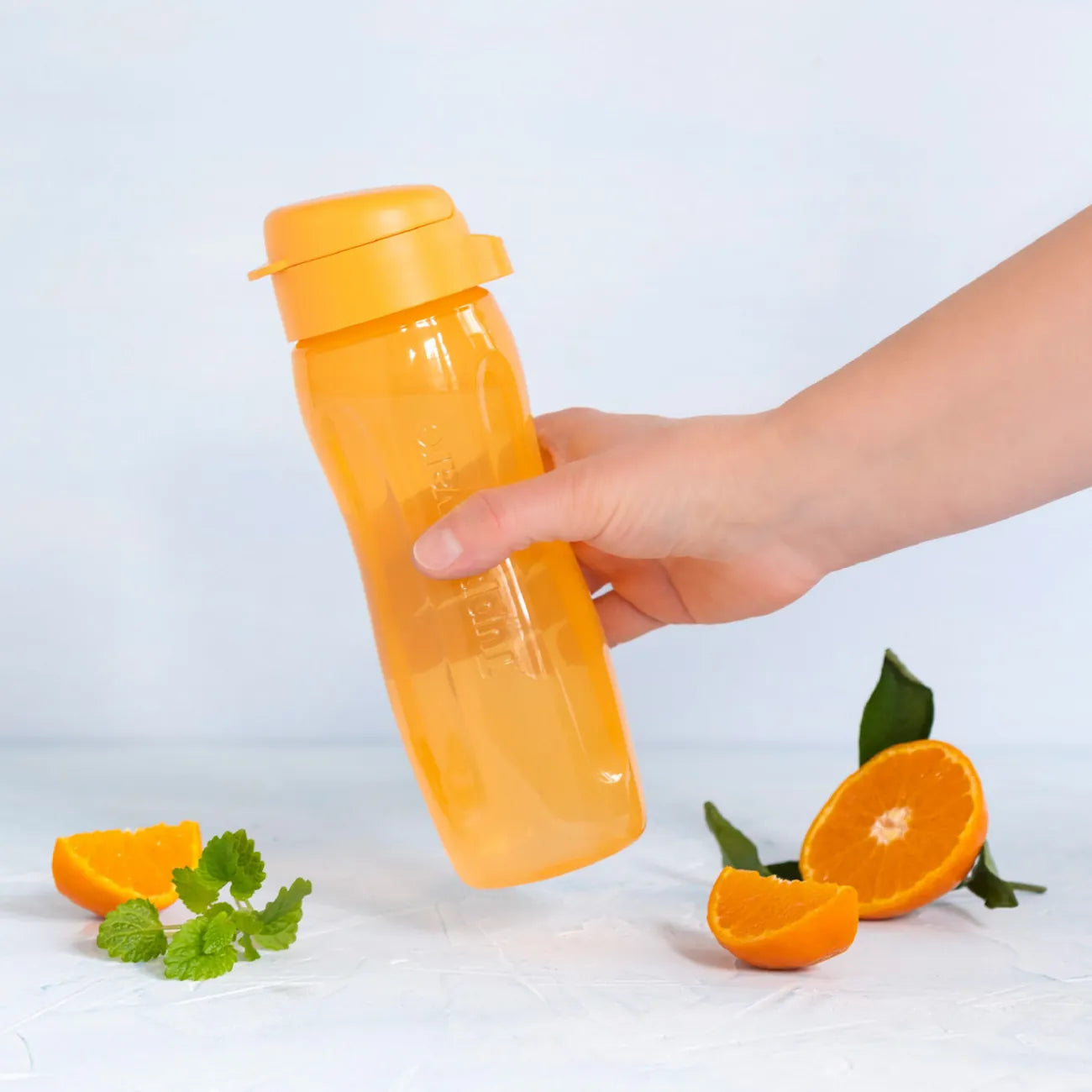 EcoEasy generation 2 Trinkflasche 500ml von der Marke Tupperware / in der Farbe Orange / Wasserflasche / Ideal für Unterwegs / Kunststoff Flasche / Hier direkt online kaufen 