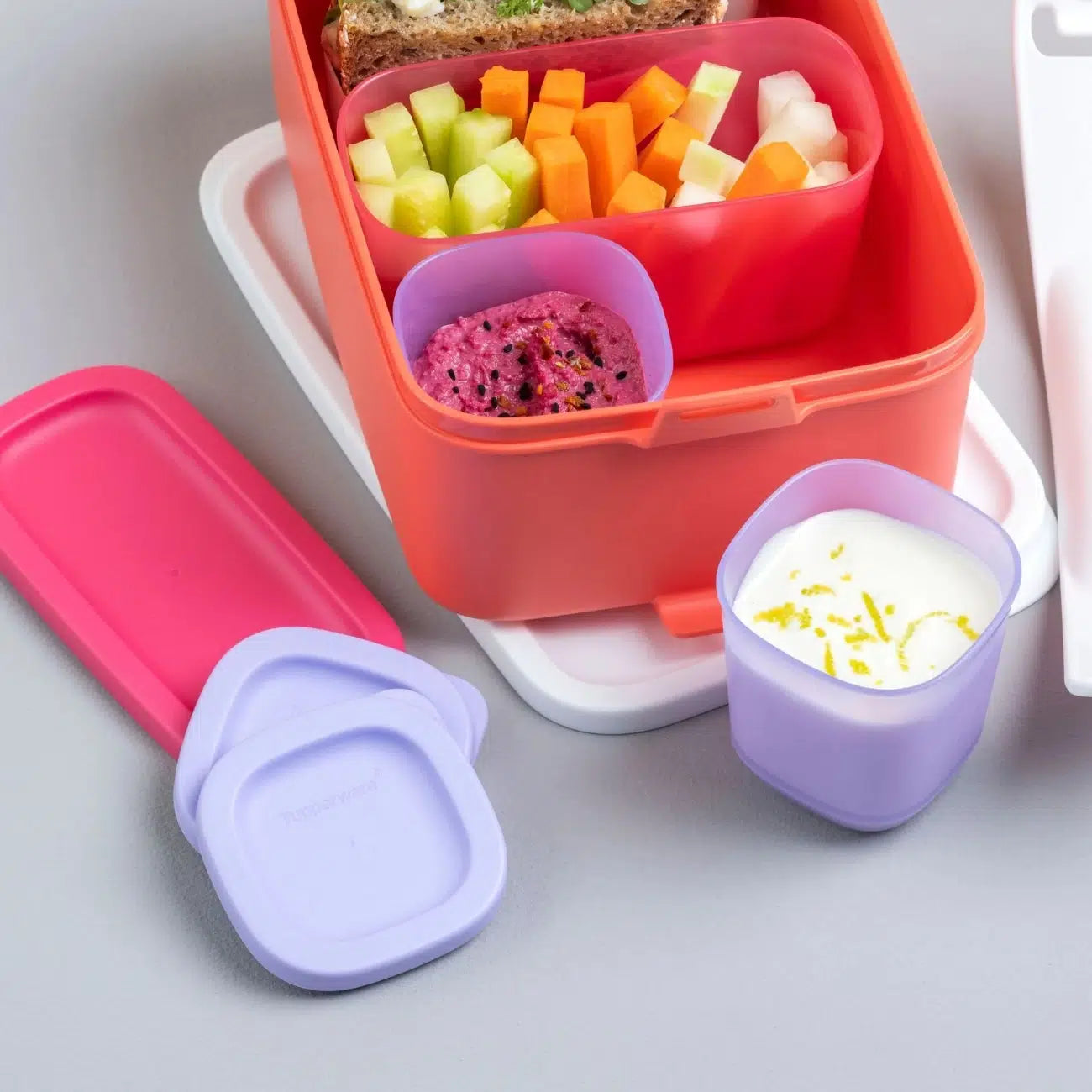 Cubix mini 110ml von der Marke Tupperware / Aufbewahrungsbehälter / Modular Stapelbar / Luft & Wasserdicht Schließend / Snackbox / Klein & Praktisch / Hier direkt online kaufen 