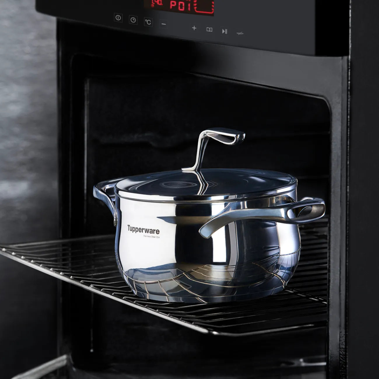 Mastro Edelstahl Kochtopf 3,2L mit Deckel von der Marke Tupperware / geeignet für Induktion, Gas, Elektro & den Backofen / Edelstahltopf / Suppentopf / Hier direkt online kaufen