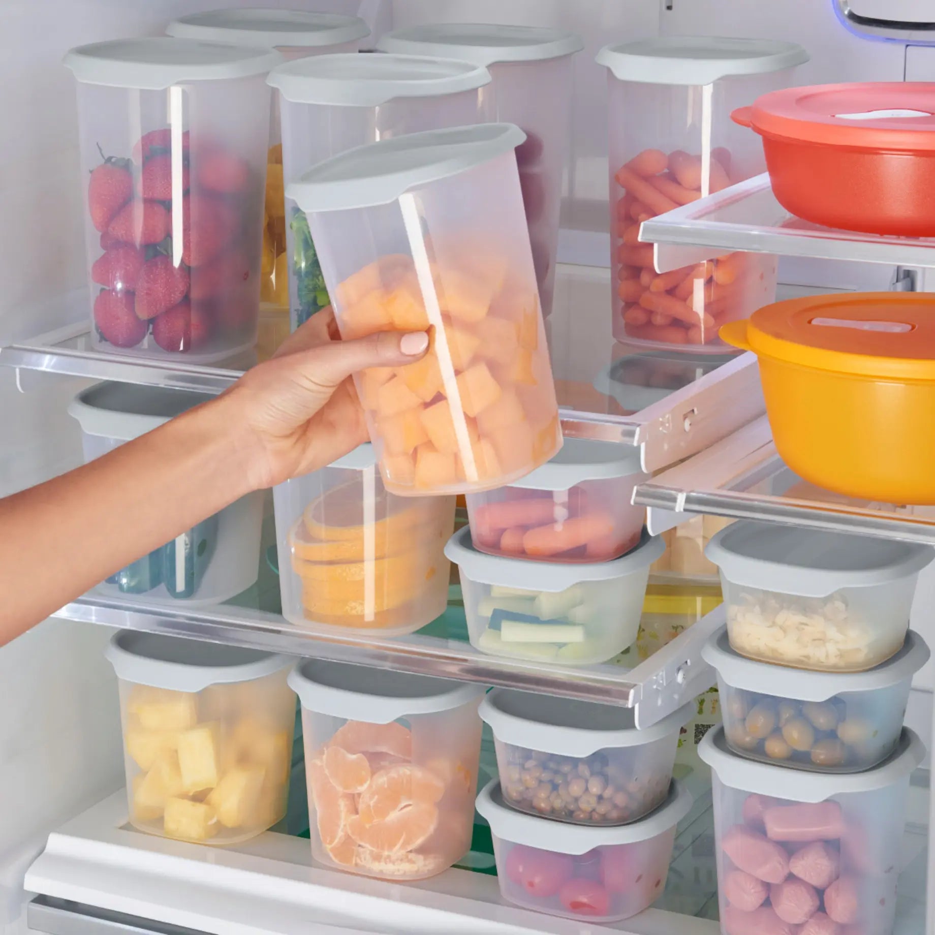 One Touch Fresh eckig 810ml von der Marke Tupperware / in der Farbe grau / Vorratsbehälter / Ideal für Trockenlebensmittel / Modular Stapelbar / Luftdicht schließender Deckel / Hier direkt online kaufen
