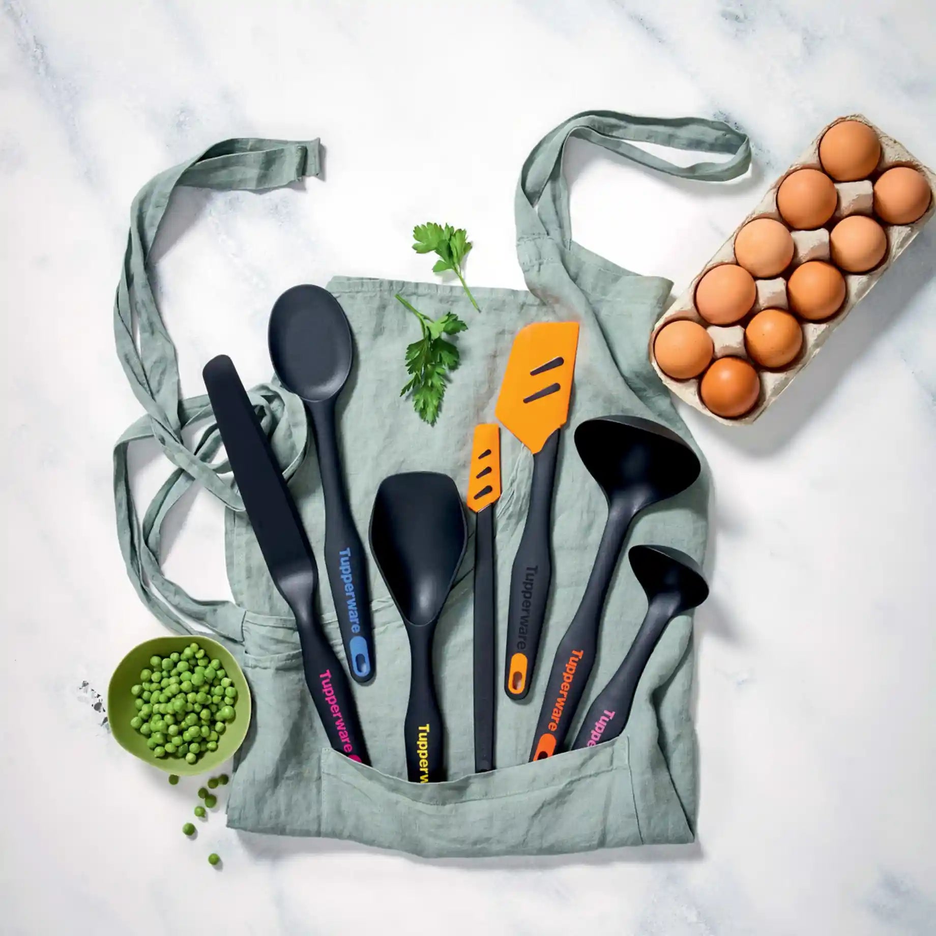 D172 Kleiner Schöpflöffel von der Marke Tupperware / Top Küchenhelfer / Ideal zum Backen, Portionieren und Servieren / mit Praktischer Lasche zum Aufhängen / Hier direkt online kaufen