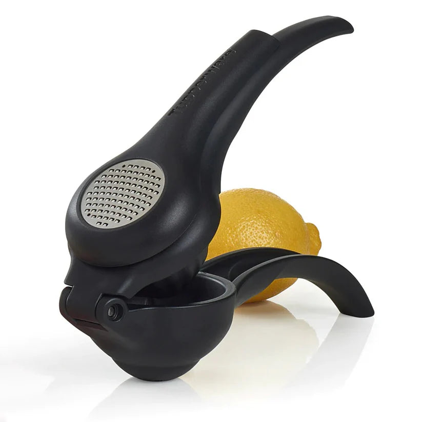 Zest`N Press von der Marke Tupperware / Küchenpresse / Saftpresse / Ideal zum Pressen von Zitrusfrüchten / auch geeignet für Zitronen abrieb / Hier direkt online kaufen 