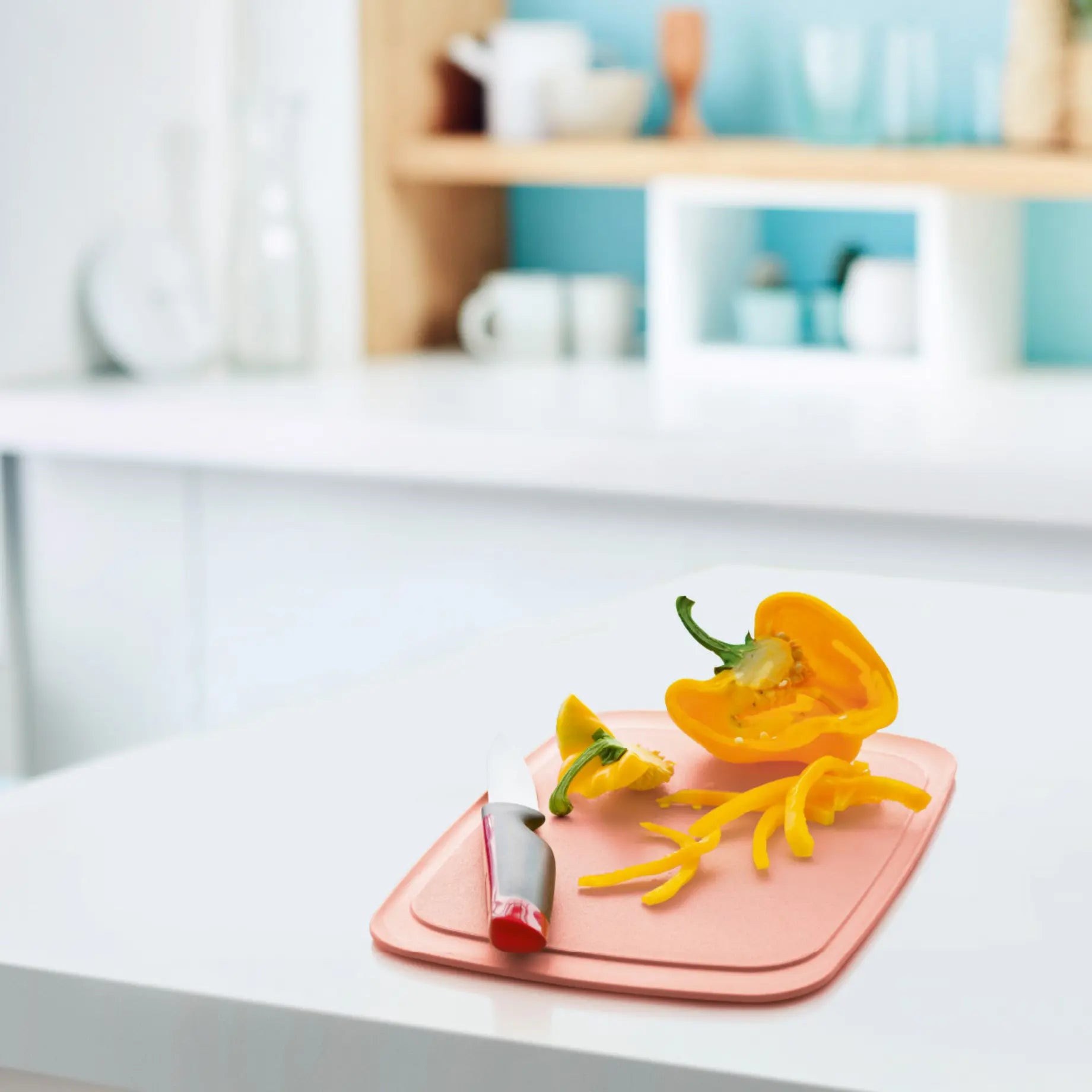 Schneidbrett Cool N Fresh von der Marke Tupperware in der Farbe Rosa / kleines Schneidbrett / zum Schneiden von Fleisch und Obst / Hier direkt online kaufen